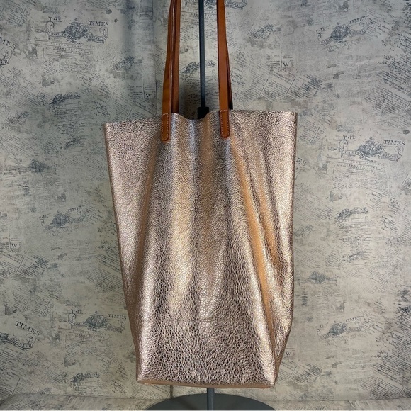 Basil Racuk Paper Bag Rose Gold Metallic Leather Tote - Picture 1 of 13